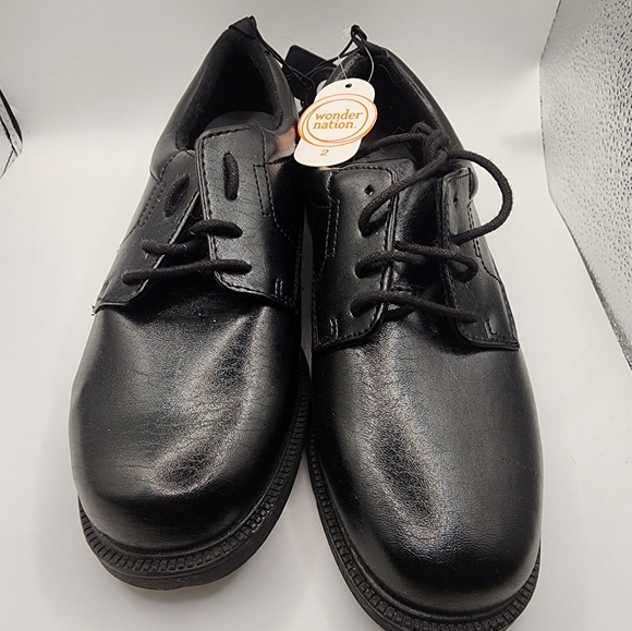 Lot of boys size 2 shoes - Picture 3 of 12